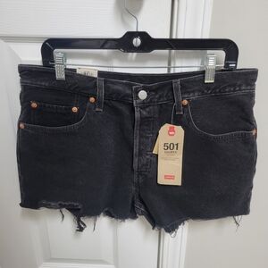 Levi's NWT 501 Mid Rise Shorts Size 32.